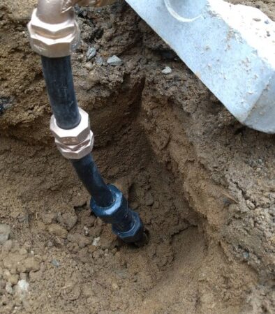 取り換えた散水栓の配管